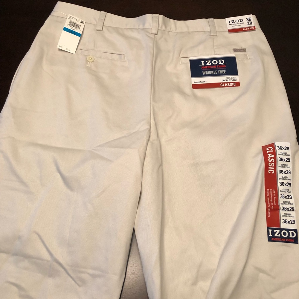 IZOD Chino